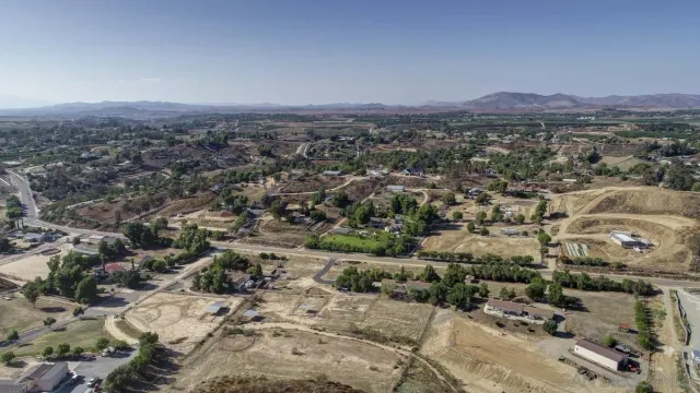 $19,995 | 35298 Calle Campo, Temecula, CA 92592