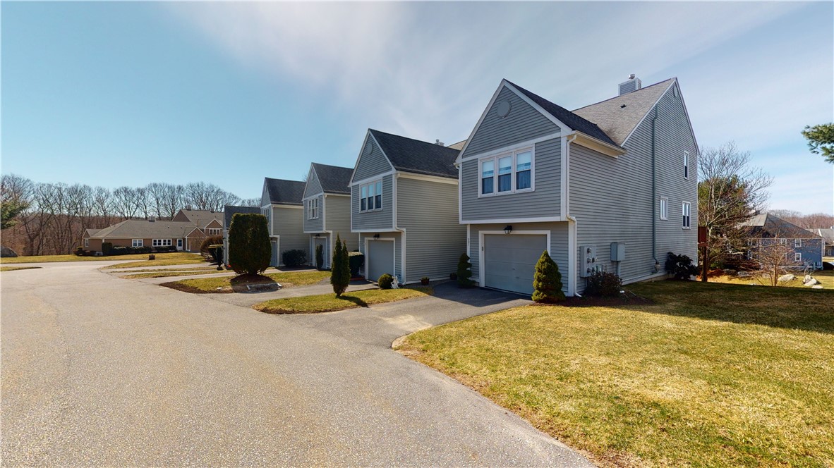 501 Brookhaven Lane Woonsocket, RI 02895 - Photo 2 of 47