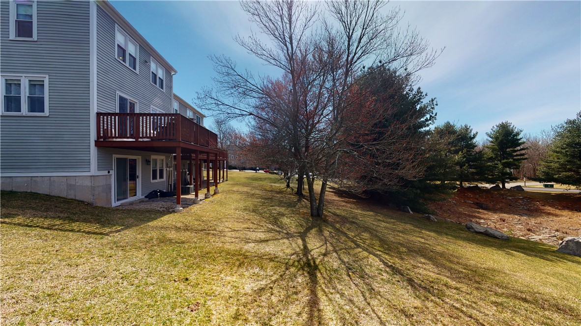 501 Brookhaven Lane Woonsocket, RI 02895 - Photo 4 of 47