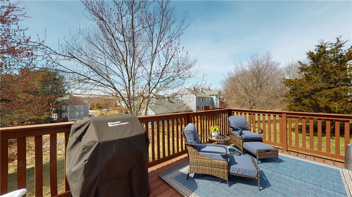 501 Brookhaven Lane Woonsocket, RI 02895 - Photo 7 of 47