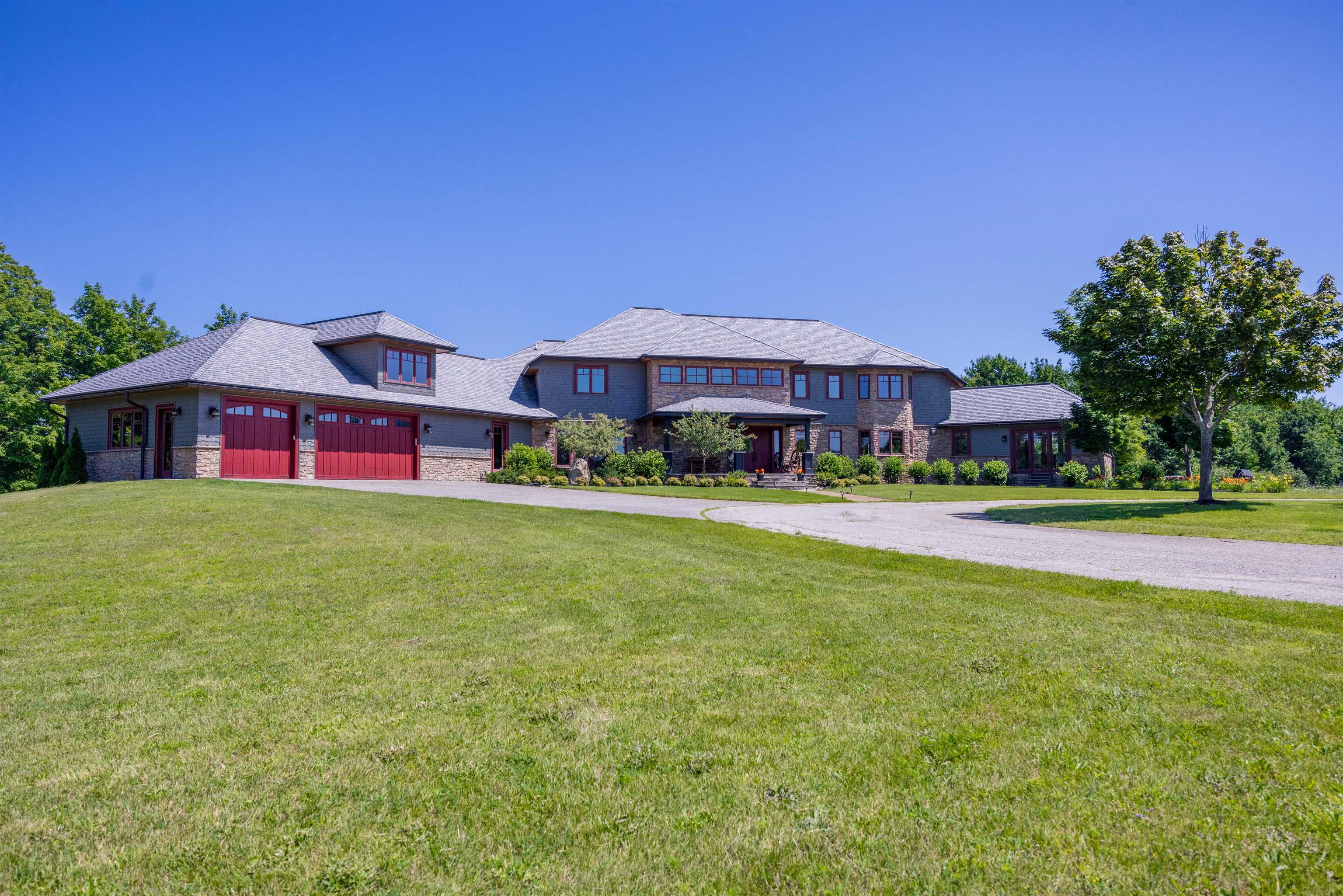 3888 Swaney Road Traverse City, MI 49686 - Photo 8 of 98