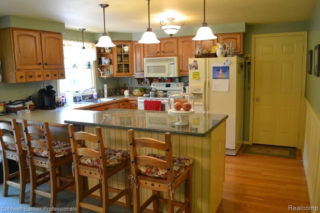 2729 Reed Road Lapeer, MI 48446 - Photo 26 of 32 Partial Granite Kitchen