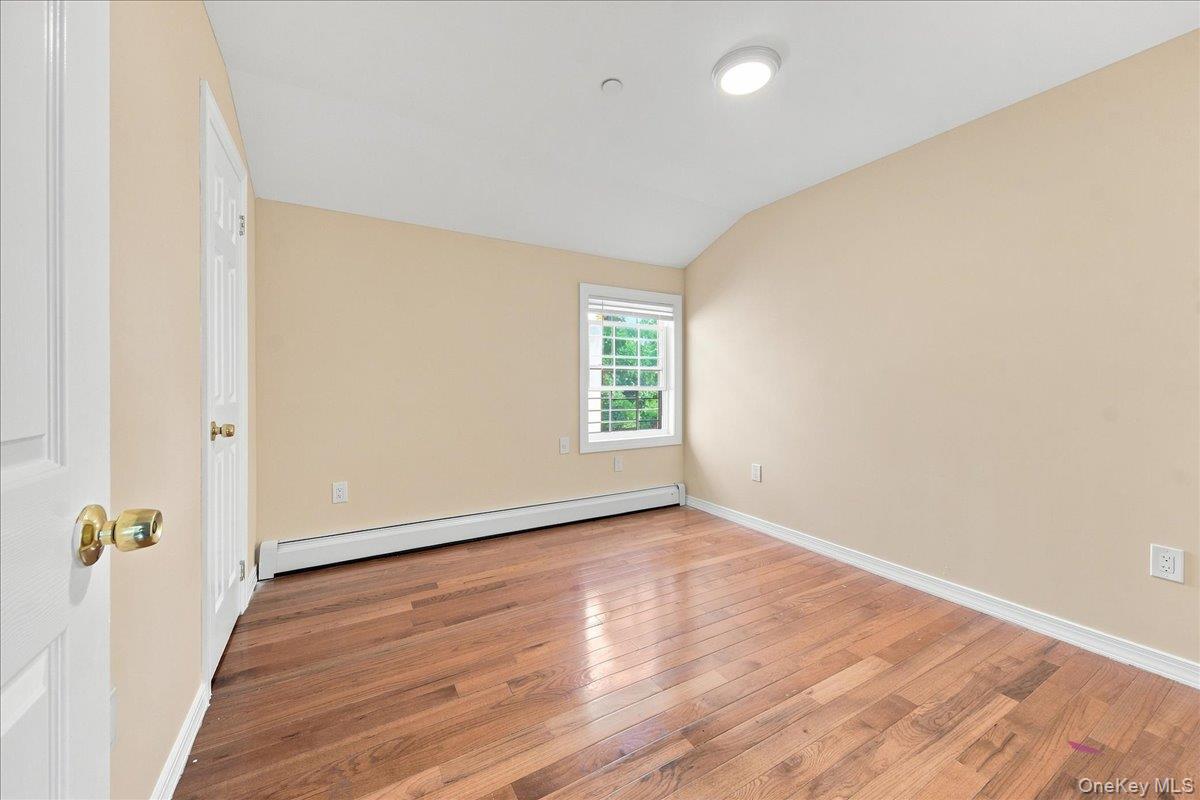 189-20 117th Road Queens, NY 11412 - Photo 12 of 17 Gallery Image 12