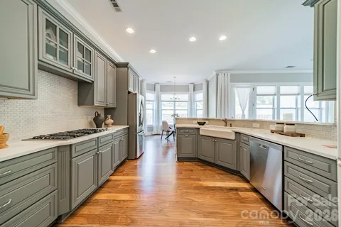 $667,500 | 15016 High Bluff Court, Charlotte, NC 28278