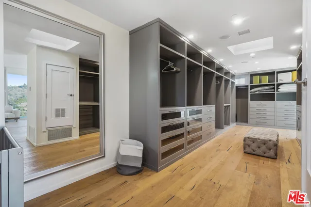 $34,950 | 9716 Oak Pass Road, Beverly Hills, CA 90210