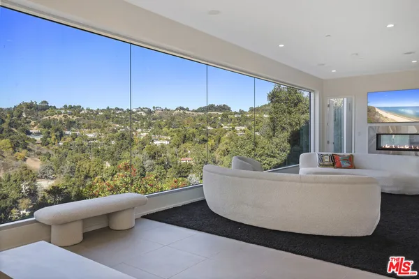 $34,950 | 9716 Oak Pass Road, Beverly Hills, CA 90210