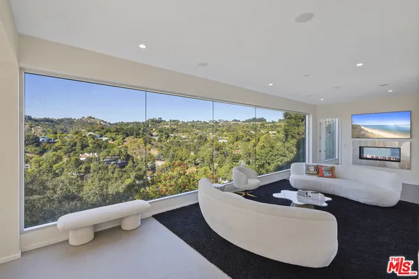 $34,950 | 9716 Oak Pass Road, Beverly Hills, CA 90210