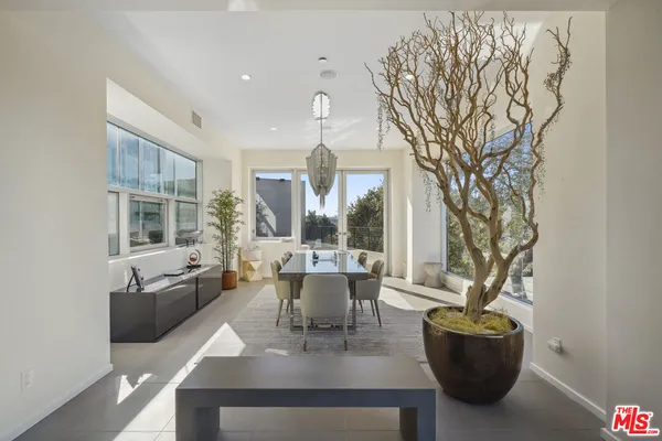 $34,950 | 9716 Oak Pass Road, Beverly Hills, CA 90210