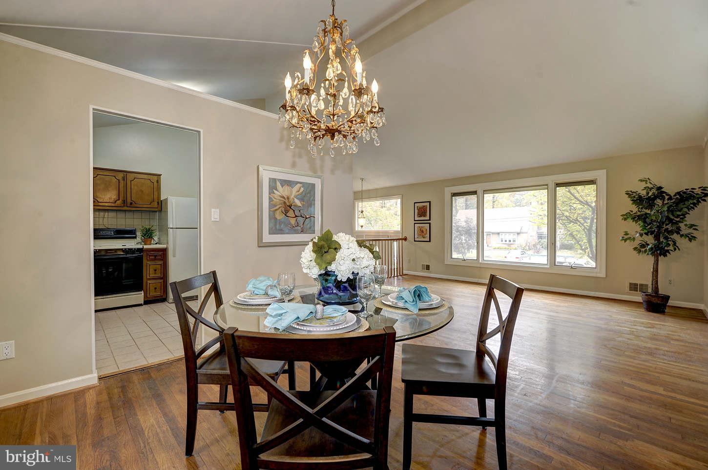 8457 Thames Street Springfield, VA 22151 - Photo 10 of 30 Dining Room