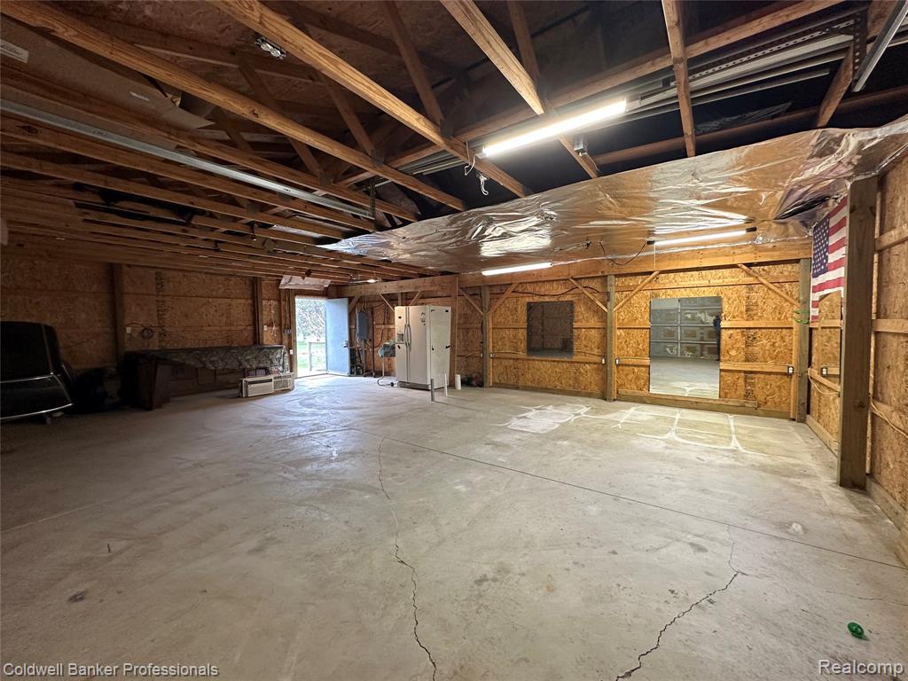 1725 East Burnside Road North Branch, MI 48461 - Photo 3 of 18