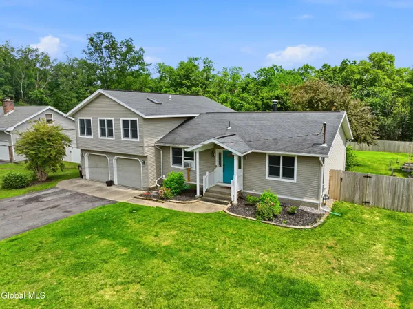 $424,000 | 132 Spring Road, Glenville, NY 12302