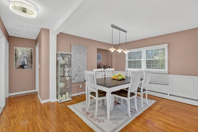 $389,900 | 157 Bluebird Drive, Naugatuck, CT 06770