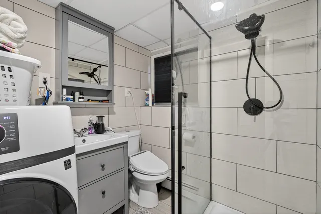 $389,900 | 157 Bluebird Drive, Naugatuck, CT 06770