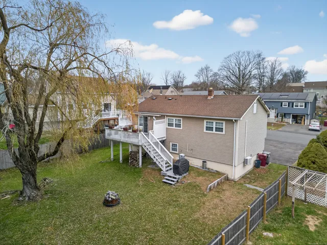 $389,900 | 157 Bluebird Drive, Naugatuck, CT 06770