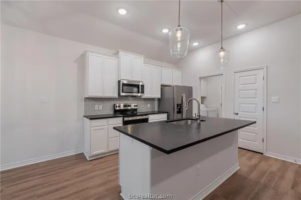 $2,500 | 3161 Tarleton Court, Bryan, TX 77808