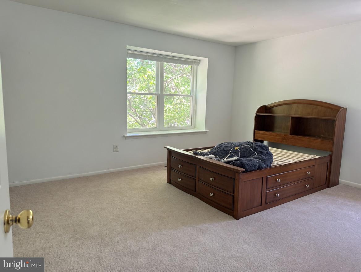 2 Goshawk Court Voorhees, NJ 08043 - Photo 18 of 33 a room with furniture and a window