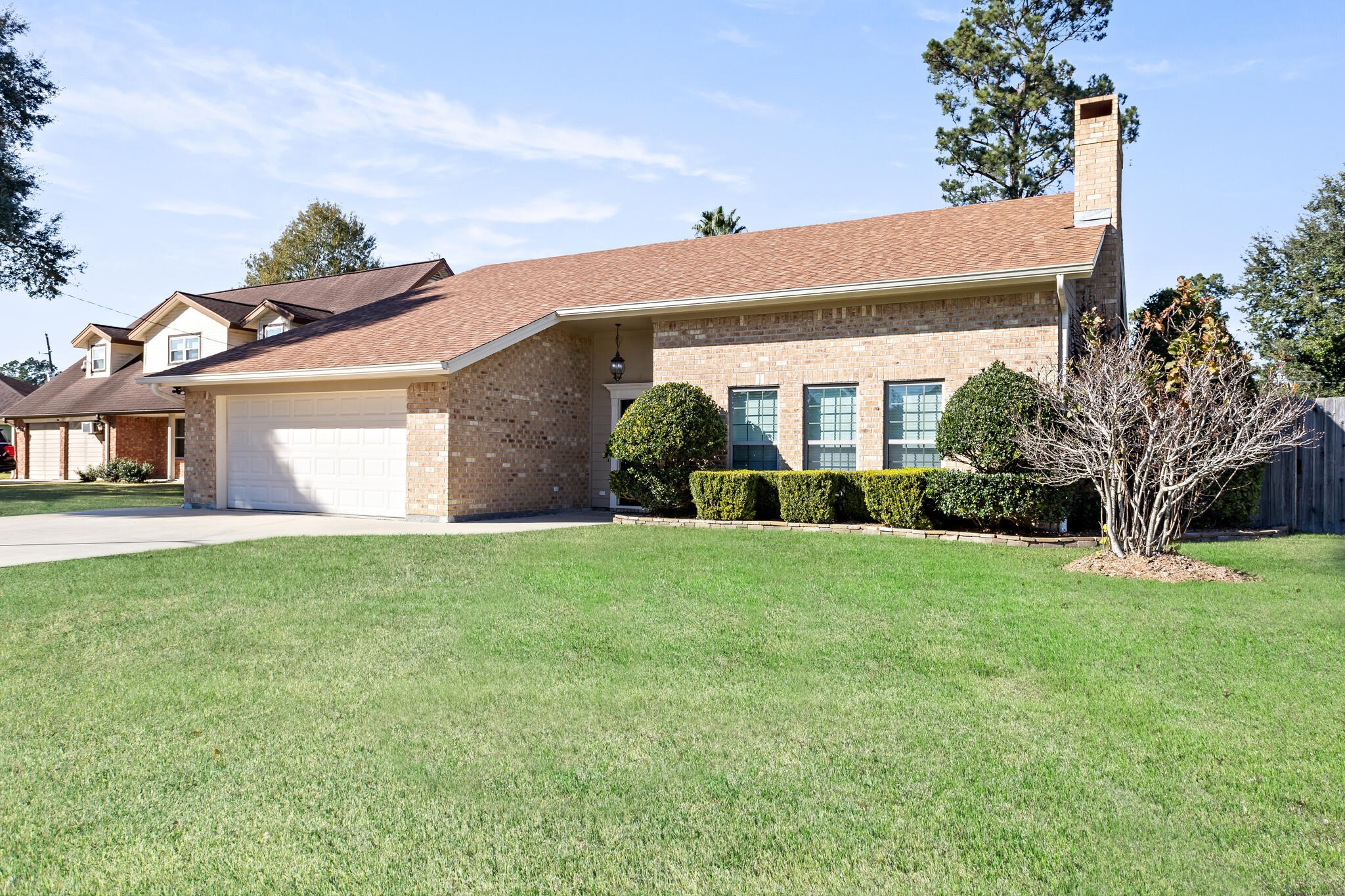 2208 Spring Oak Lane Orange, TX 77632 - Photo 2 of 37