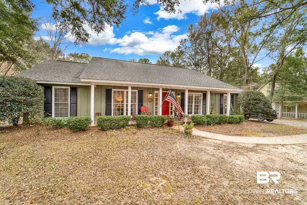 605 Oak Ridge Court West Daphne, AL 36526 - Photo 2 of 31