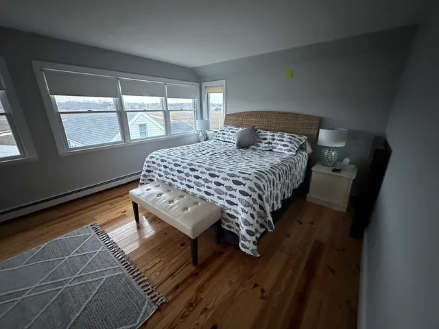 a view of utility room