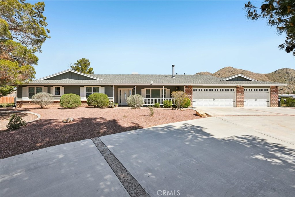 16055 St Timothy Road Apple Valley, CA 92307 - Photo 1 of 35