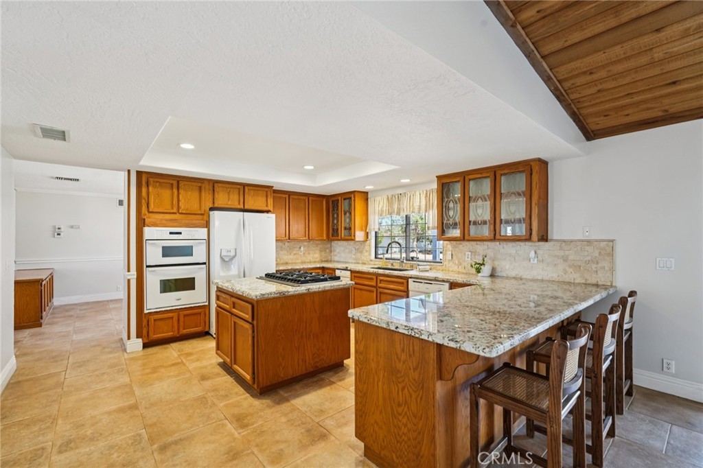 16055 St Timothy Road Apple Valley, CA 92307 - Photo 12 of 35