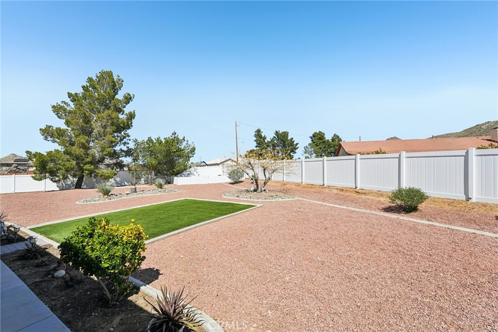 16055 St Timothy Road Apple Valley, CA 92307 - Photo 31 of 35