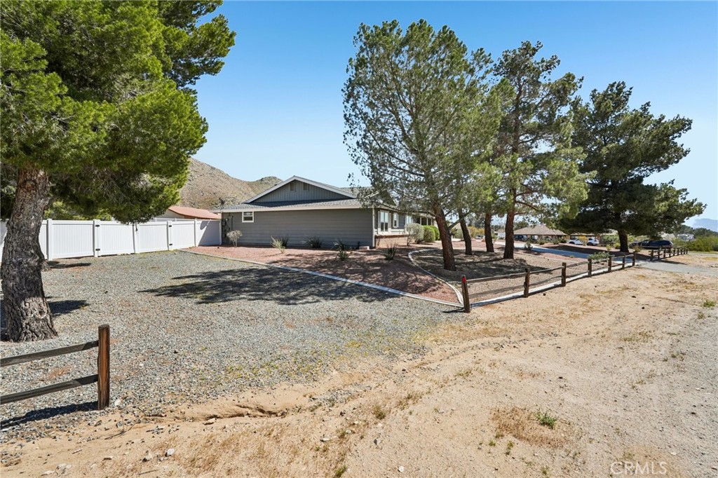 16055 St Timothy Road Apple Valley, CA 92307 - Photo 34 of 35