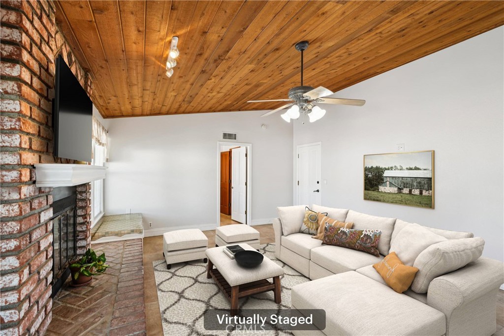 16055 St Timothy Road Apple Valley, CA 92307 - Photo 8 of 35