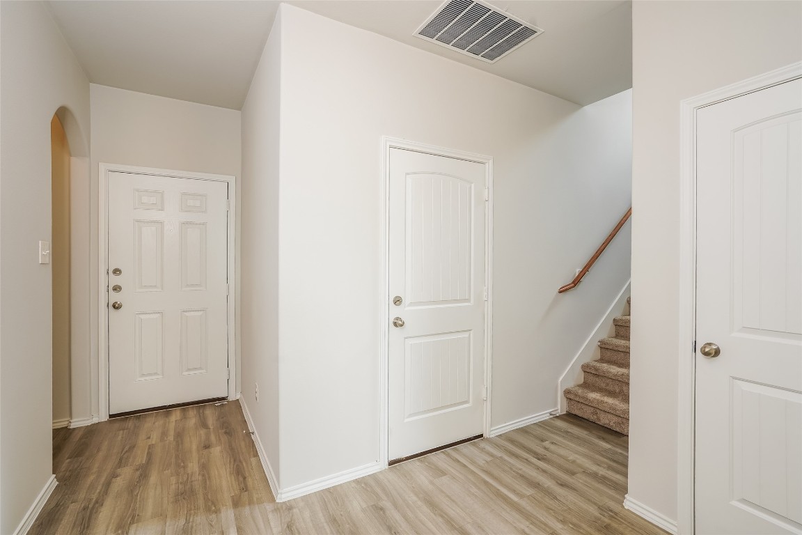 4914 Giant Sequoia Way Spring, TX 77373 - Photo 7 of 13 Photos may be representative of the floor plan and not the exact home. Finishes, layout, and features of the actual property for lease may vary.