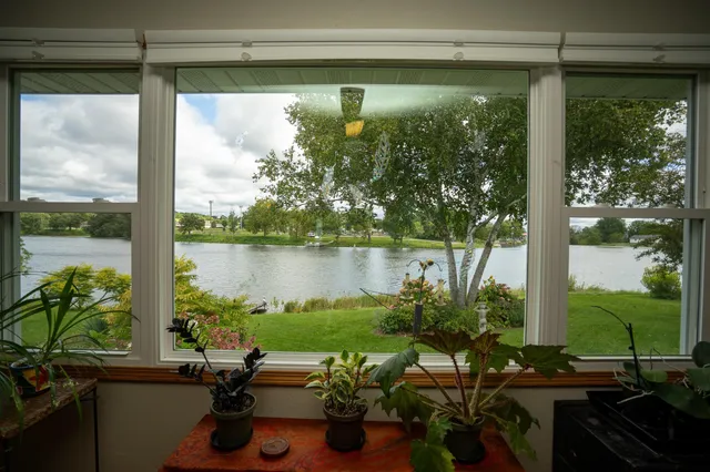 $324,900 | 105 County Rd V, Cazenovia, WI 53924