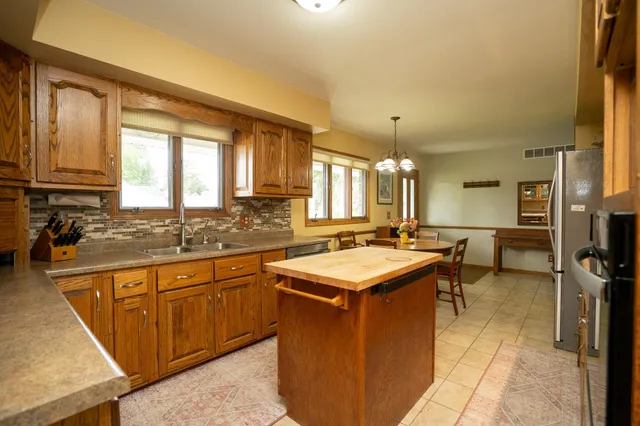 $324,900 | 105 County Rd V, Cazenovia, WI 53924