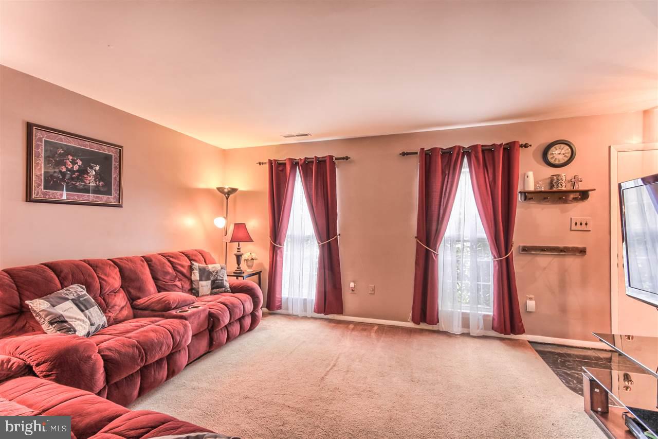 666 Lopax Road Harrisburg, PA 17112 - Photo 8 of 25 Gallery Image 8