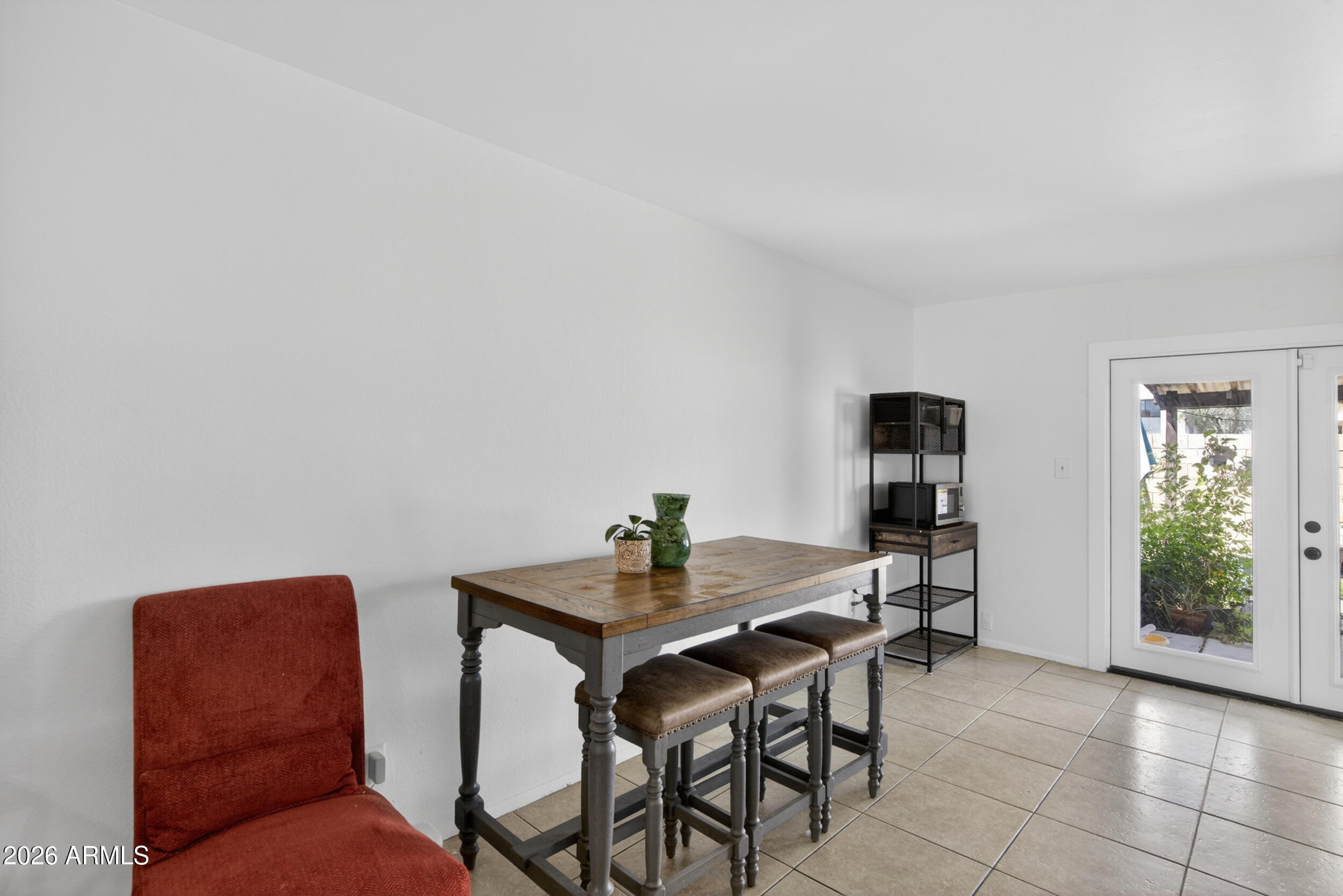 5007 South Terrace Road Tempe, AZ 85282 - Photo 12 of 33 Dining room