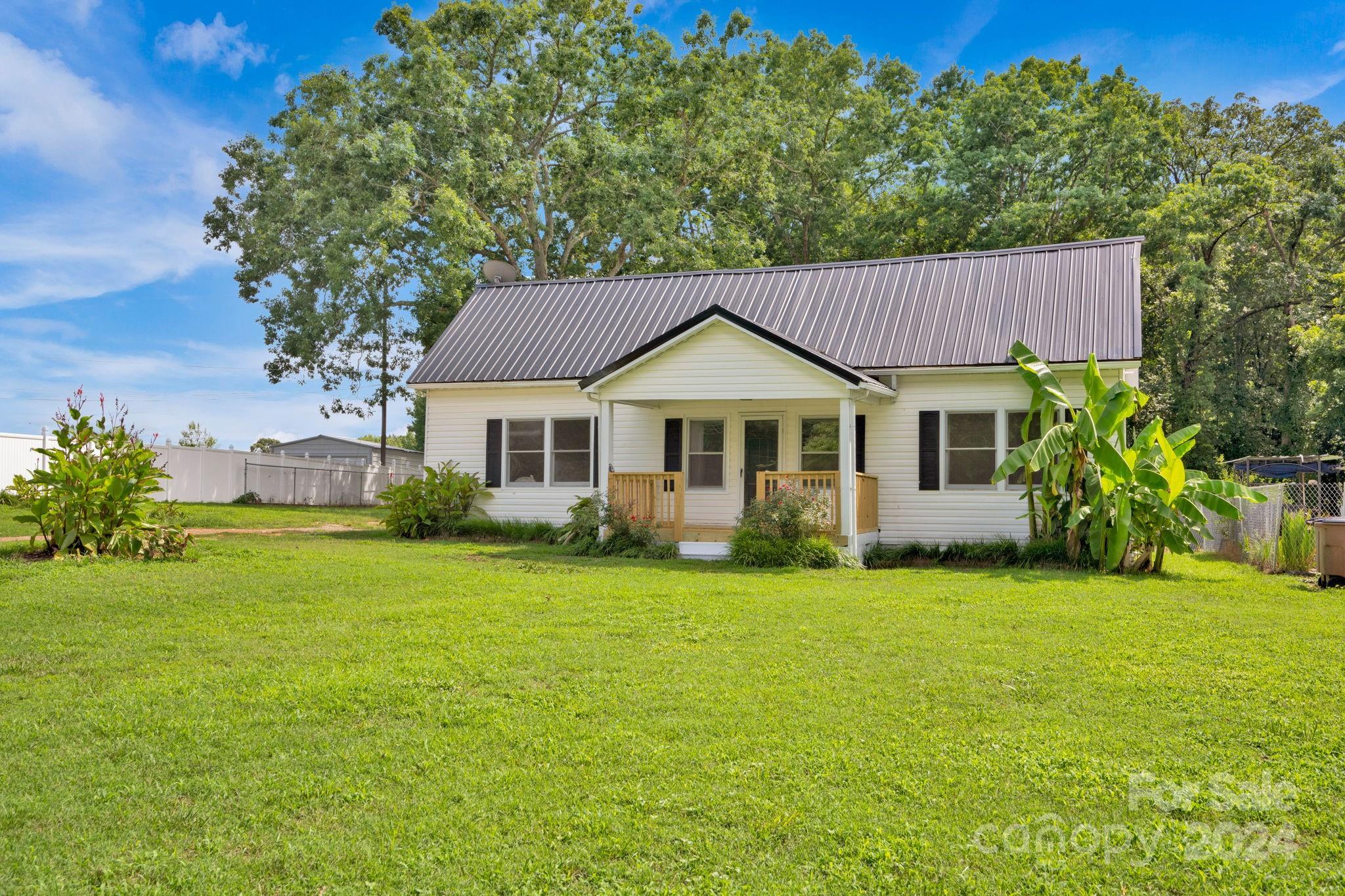 211 Dellinger Road Shelby, NC 28152 - Photo 2 of 22 Gallery Image 2