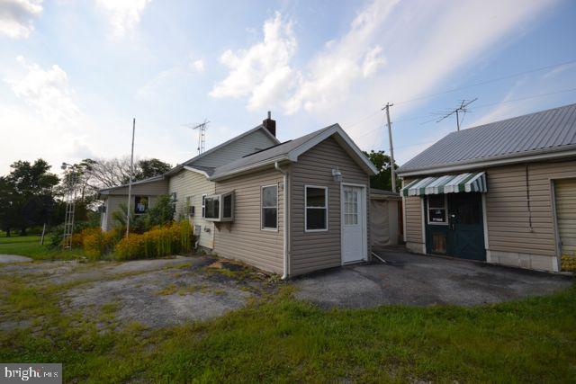 215 Hickory Road Littlestown, PA 17340 - Photo 8 of 33