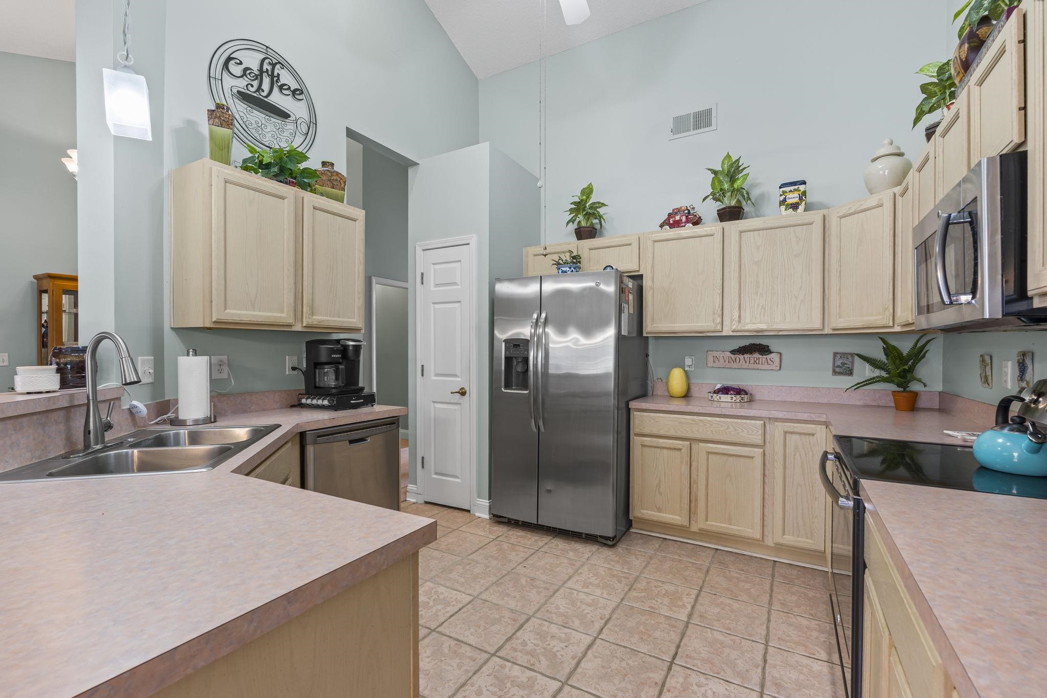 706 Helms Way Conway, SC 29526 - Photo 3 of 40