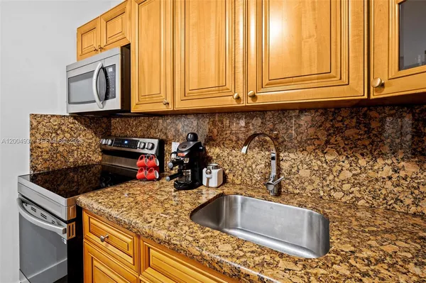 $3,400 | 13840 Northwest 5th Court, Unit 13840, North Miami, FL 33168