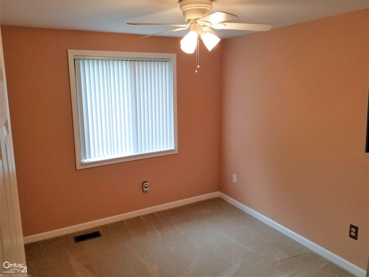 48548 Sugarbush Road Chesterfield, MI 48047 - Photo 19 of 26