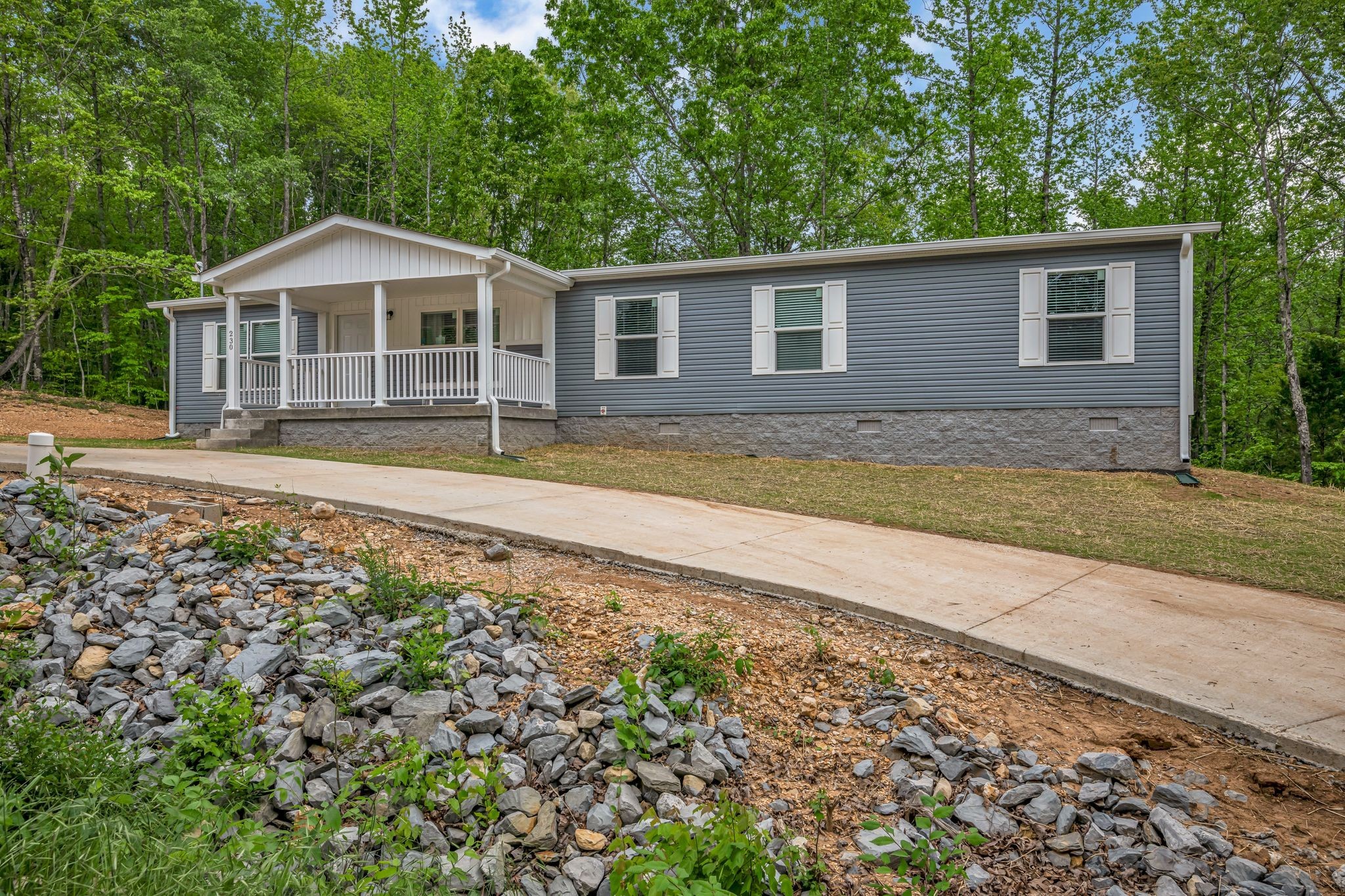 230 East Little Richland Road Waverly, TN 37185 - Photo 3 of 30