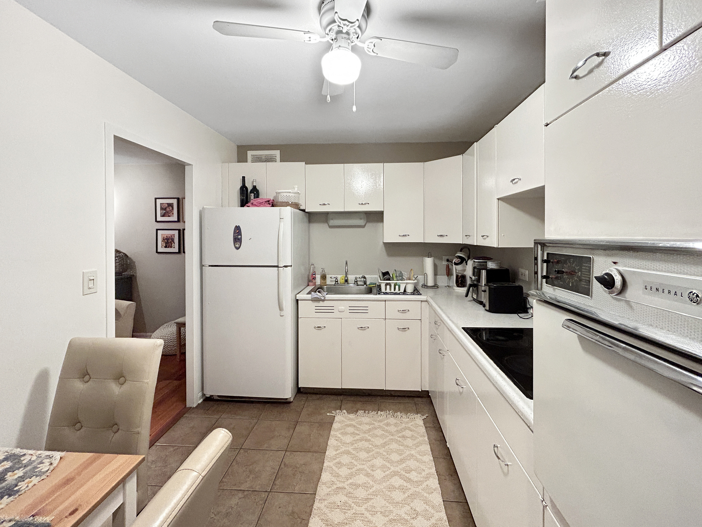 6301 North Sheridan Road, Unit 15D Chicago, IL 60660 - Photo 9 of 15