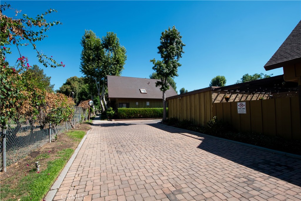 20135 Leadwell Street, Unit 2 Winnetka, CA 91306 - Photo 17 of 21 a view of a back yard