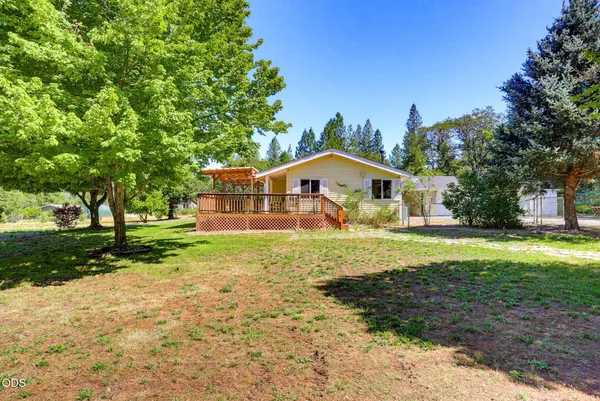 $430,000 | 2072 East Evans Creek Road, Rogue River, OR 97537