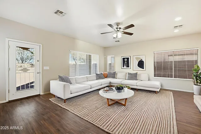 a picture of floor plan