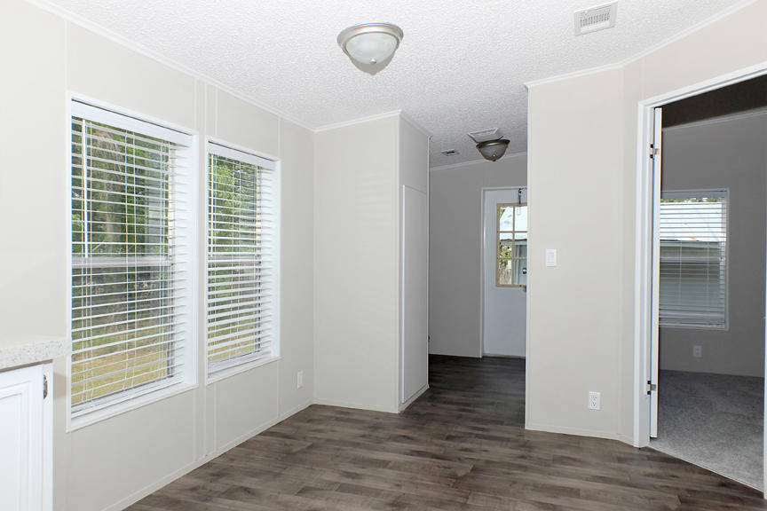 4512 Racoon Run Middleburg, FL 32068 - Photo 14 of 36 Kitchen Dining