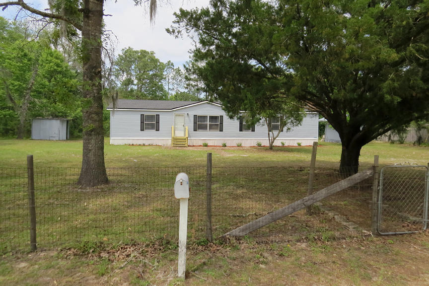 4512 Racoon Run Middleburg, FL 32068 - Photo 3 of 36 003