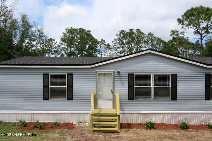 4512 Racoon Run Middleburg, FL 32068 - Photo 4 of 36 004