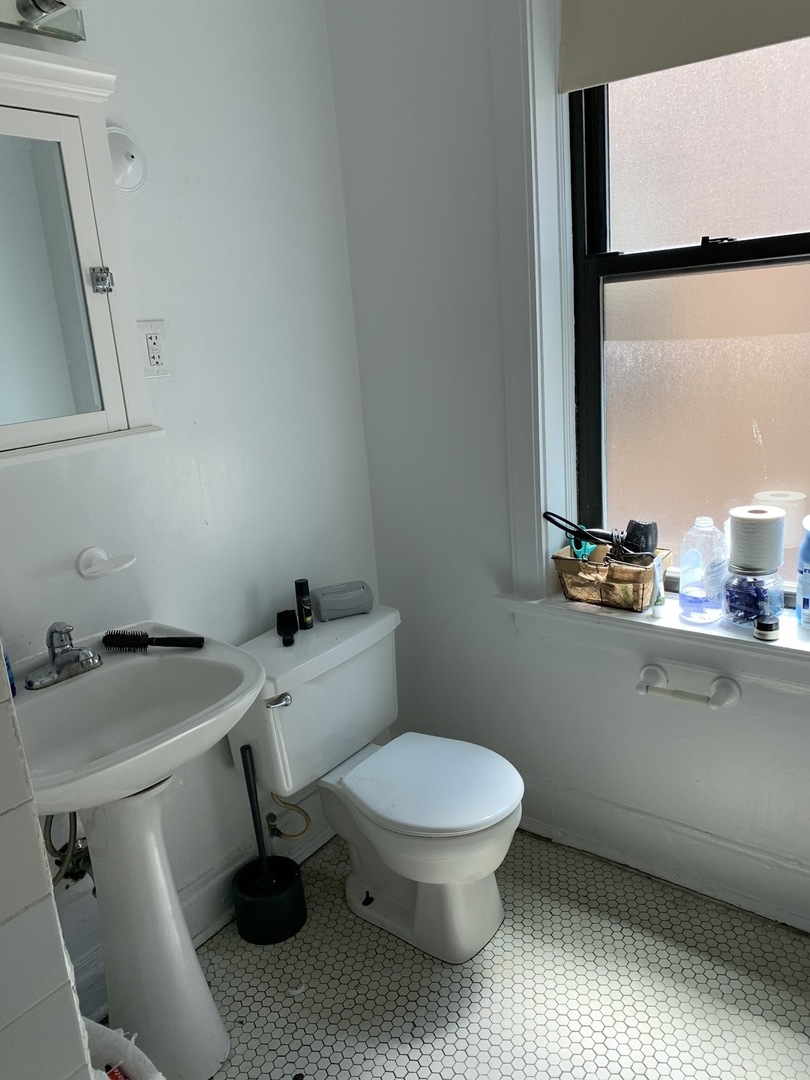 5006 North Sheridan Road, Unit 2S Chicago, IL 60640 - Photo 7 of 17