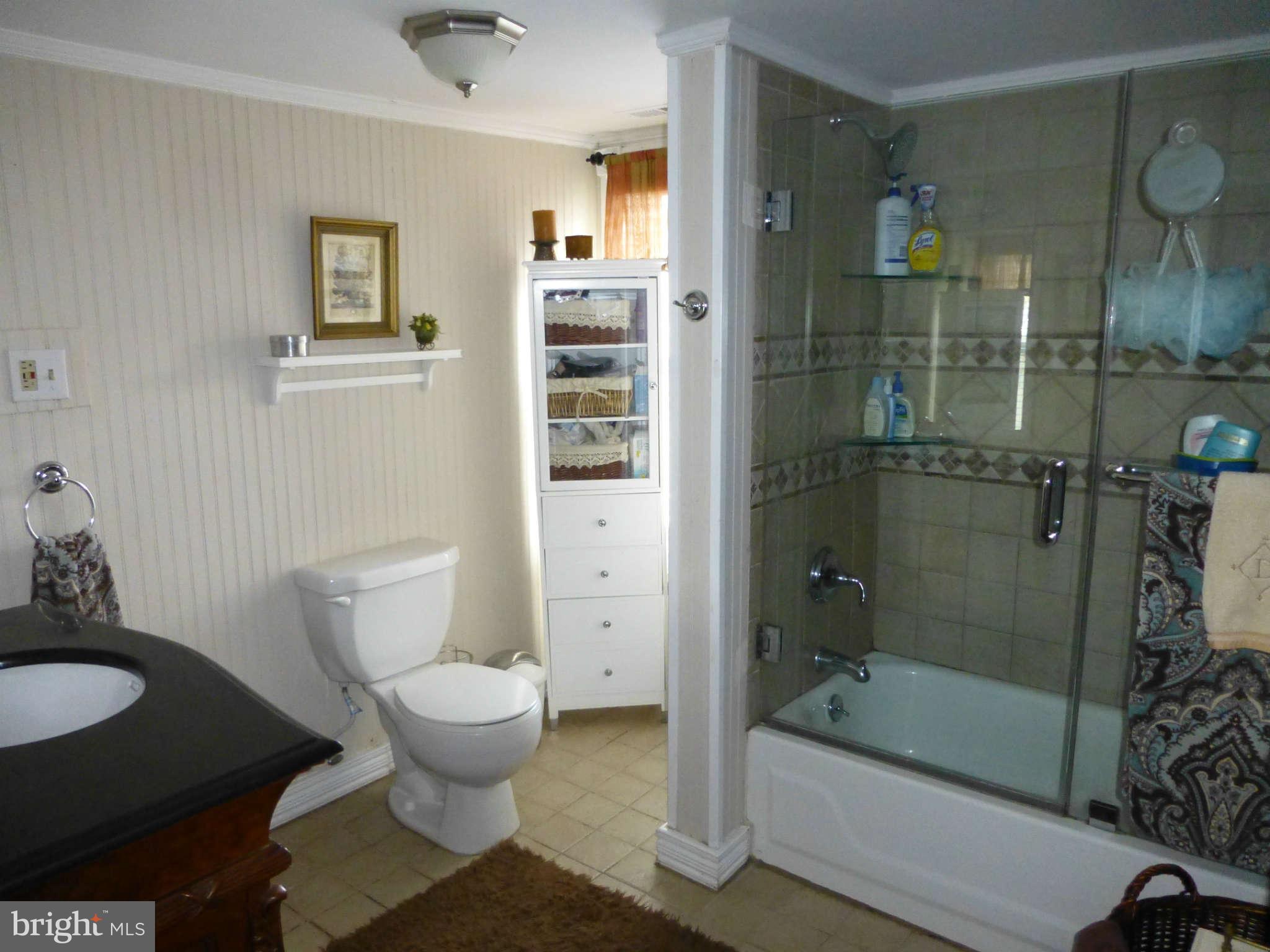 5138 Doubs Road Adamstown, MD 21710 - Photo 19 of 30 Bath