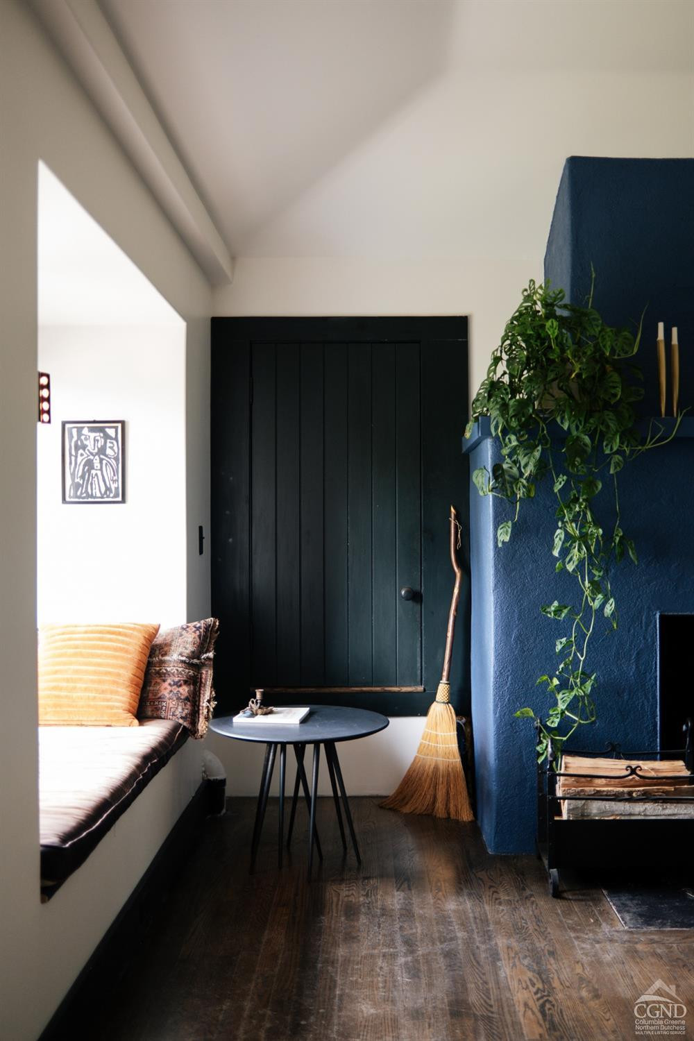 5280 Cauterskill Road Catskill, NY 12414 - Photo 14 of 55 a living room with furniture and a potted plant
