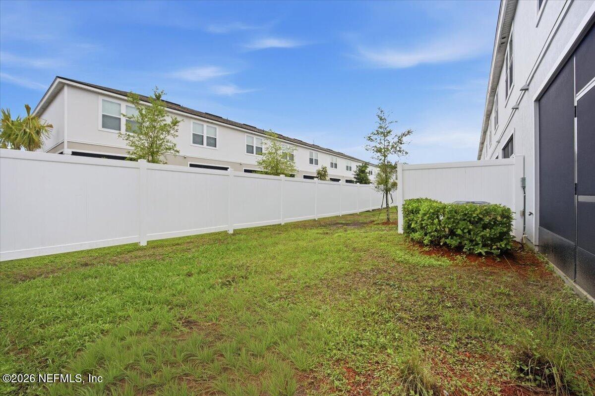 35 Hidden Mdws Road St. Augustine, FL 32095 - Photo 20 of 21 a view of a big room with potted plants